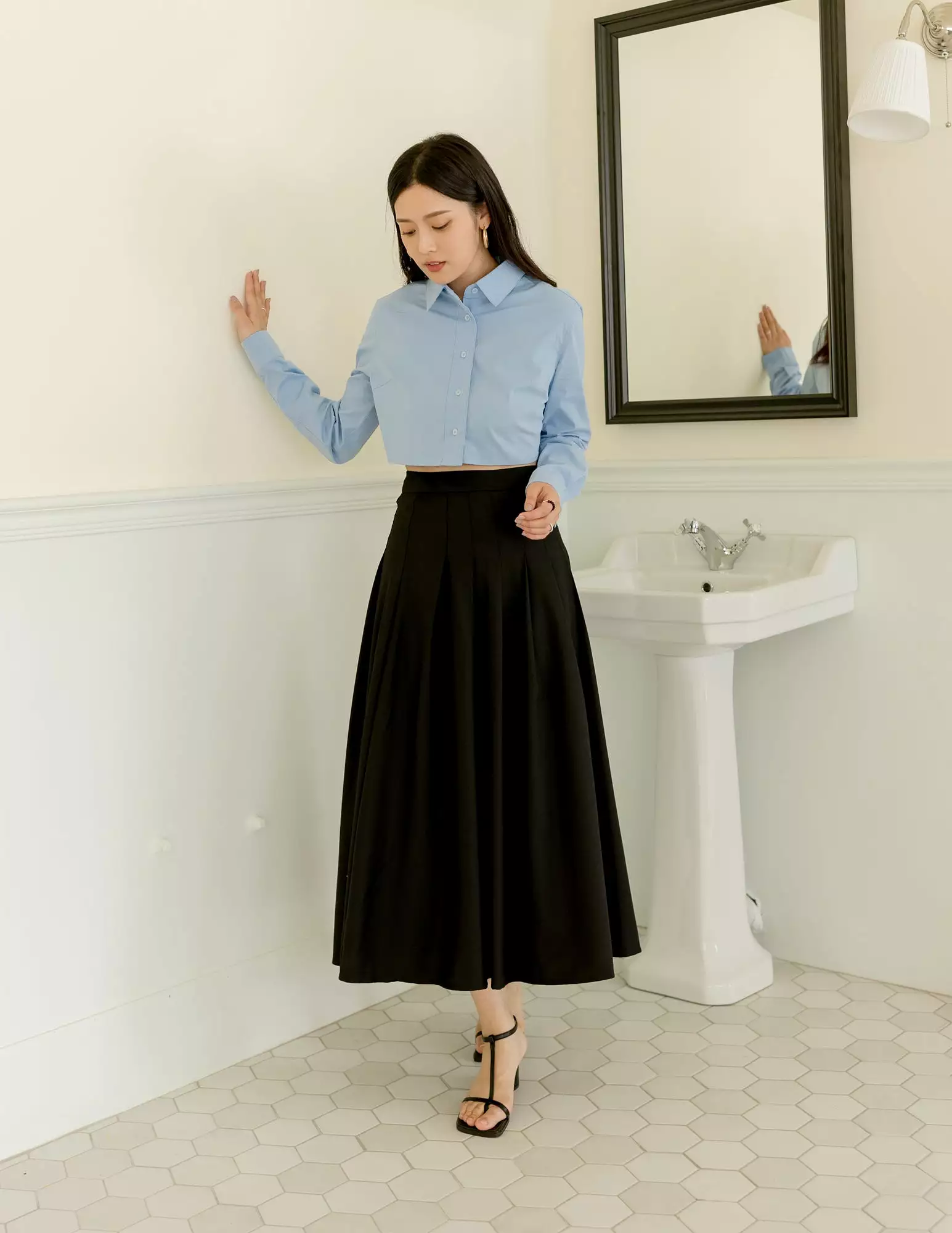 Colette Pleated Skirt in Black