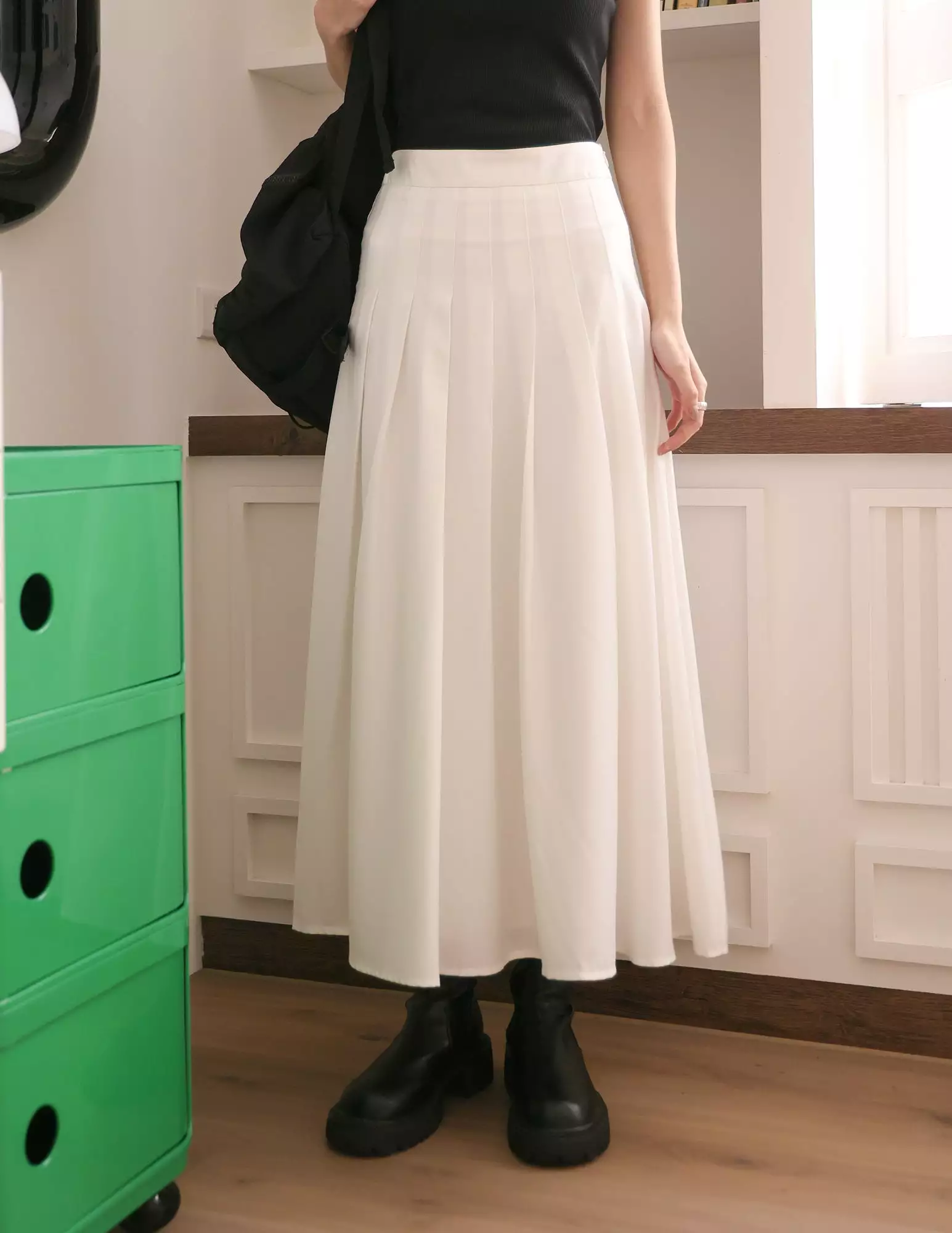 Colette Pleated Skirt in White