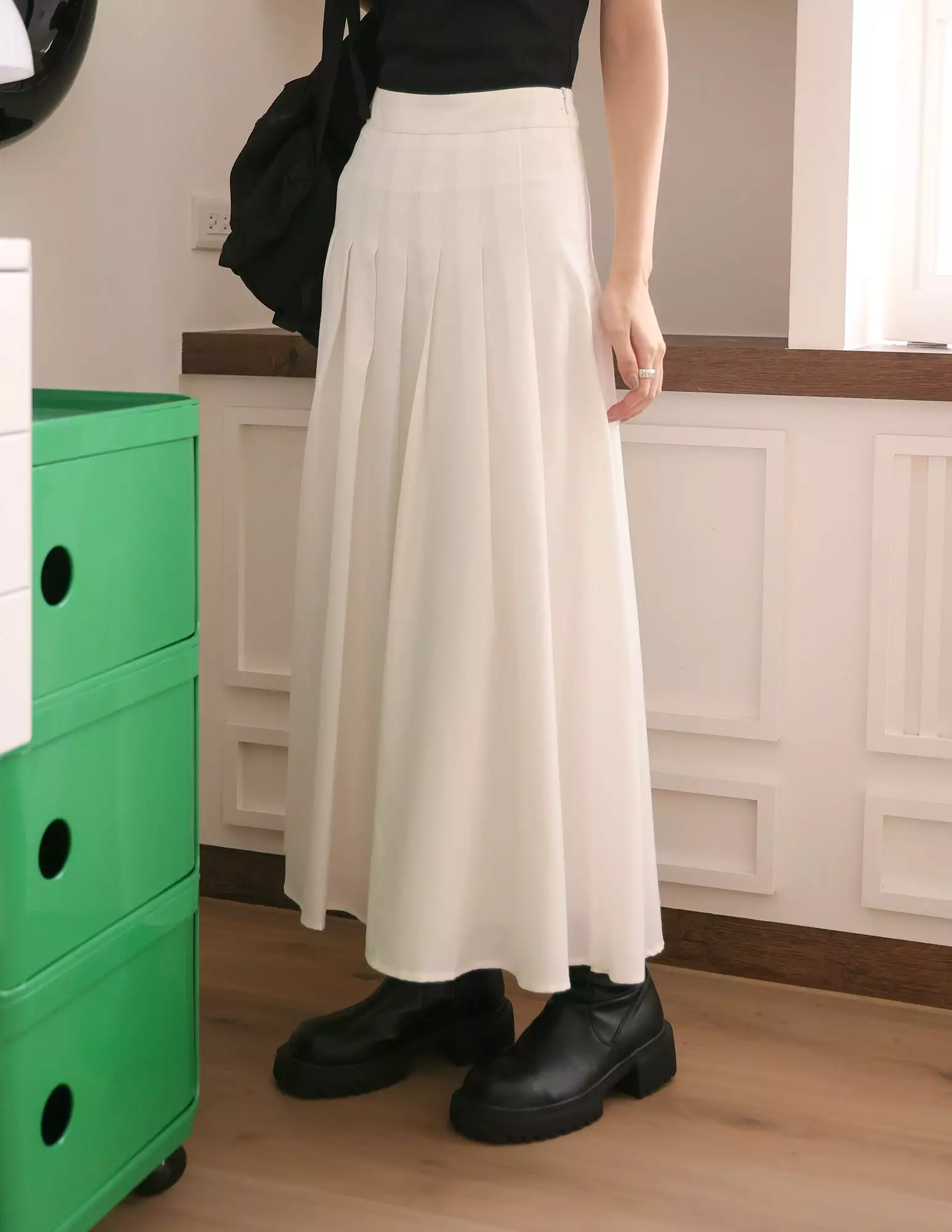 Colette Pleated Skirt in White