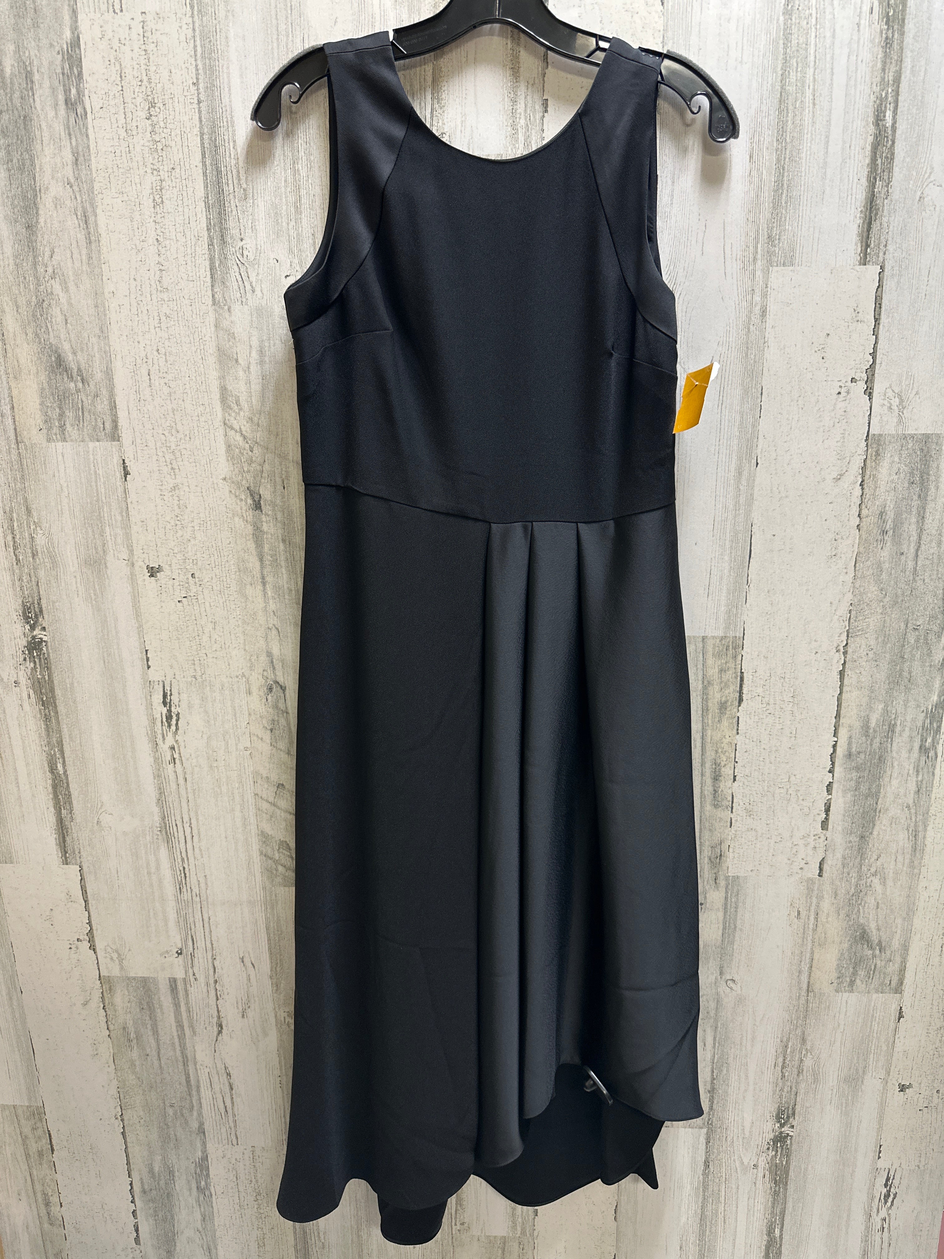 Dress Casual Midi By Banana Republic  Size: S