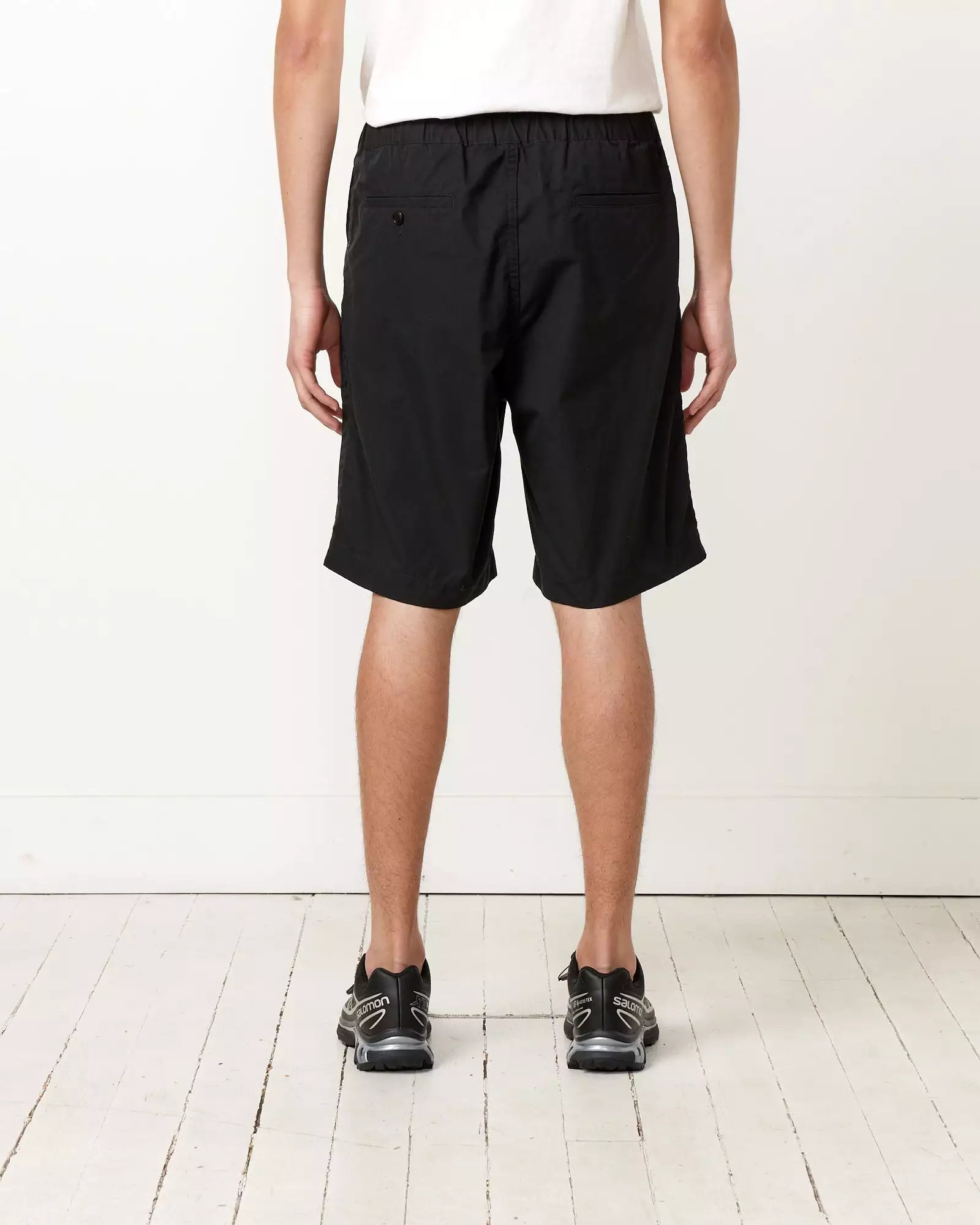 Light Easy Short in Black