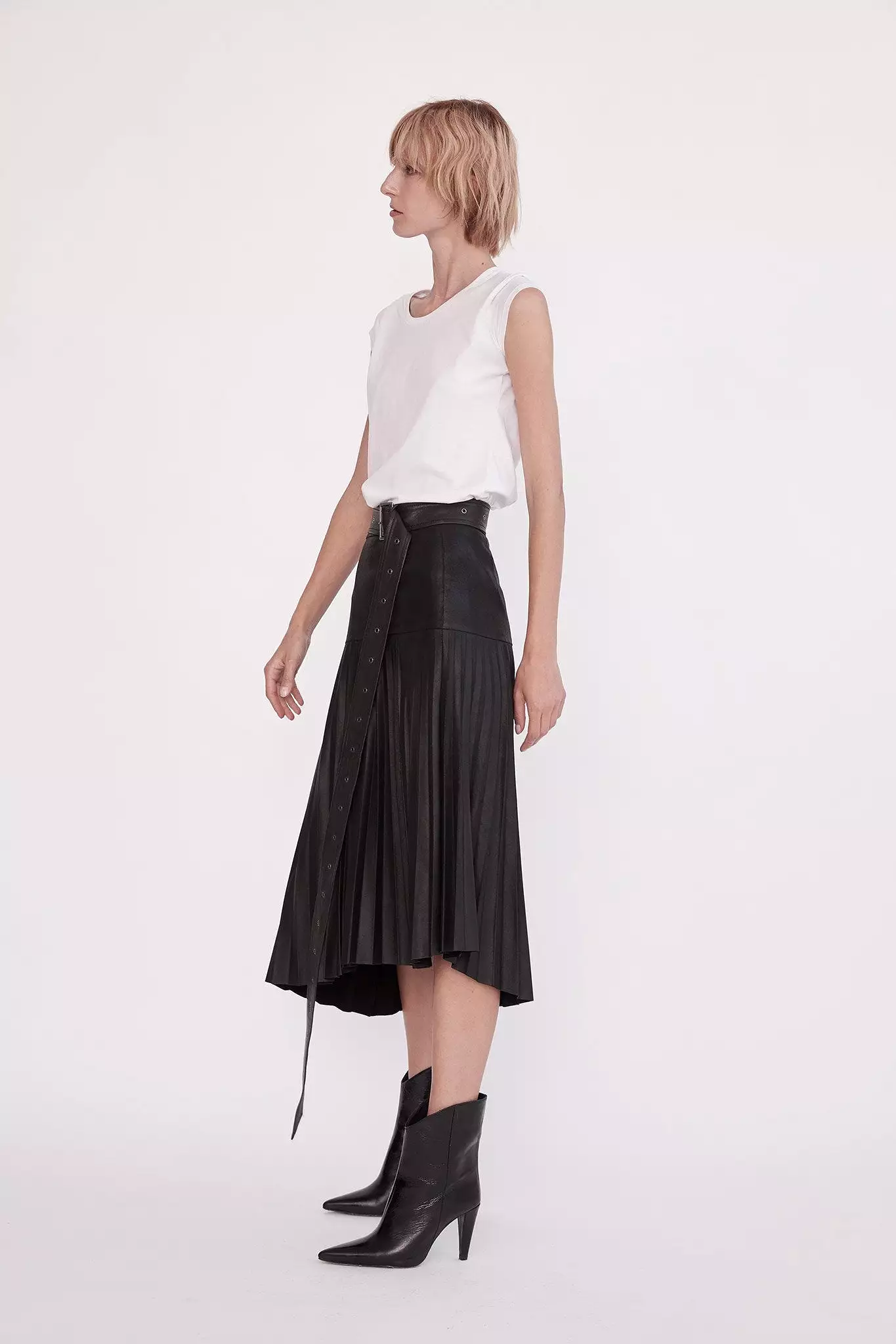 Park Avenue Pleated Skirt Black Leather