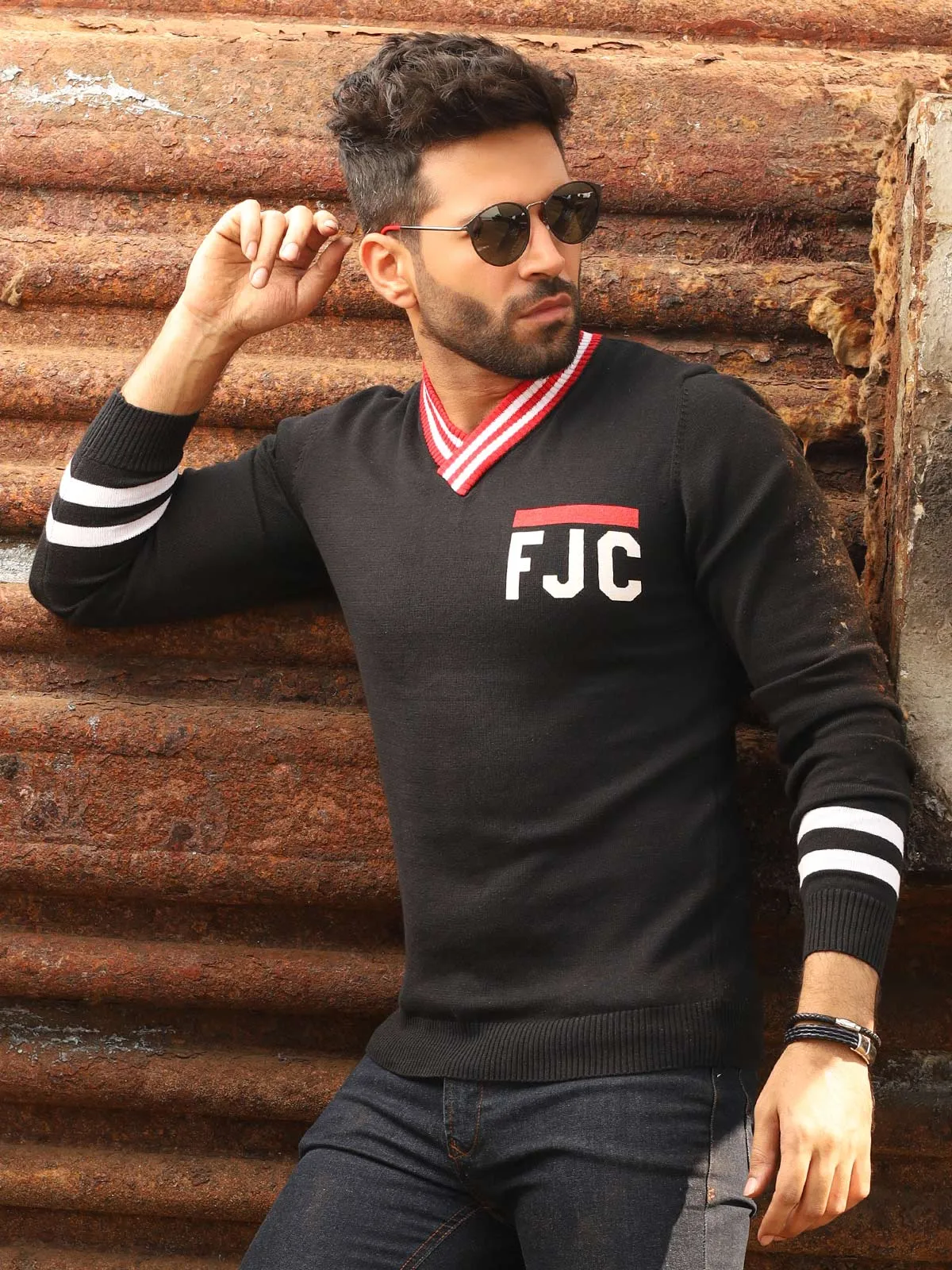 Regular Fit V-Neck Sweater - FMTSWT19-006