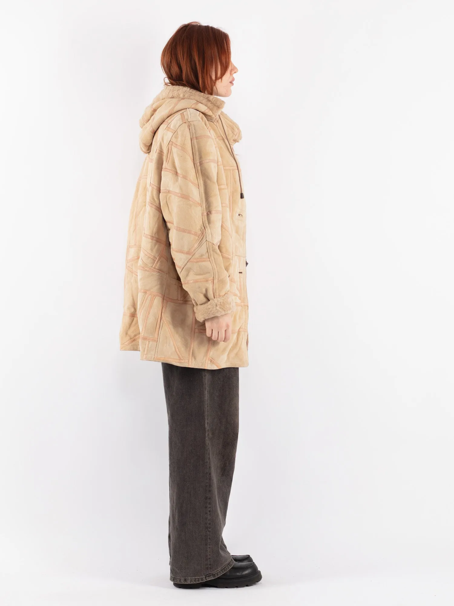 Vintage 90's Women Hooded Sheepskin Coat in Beige