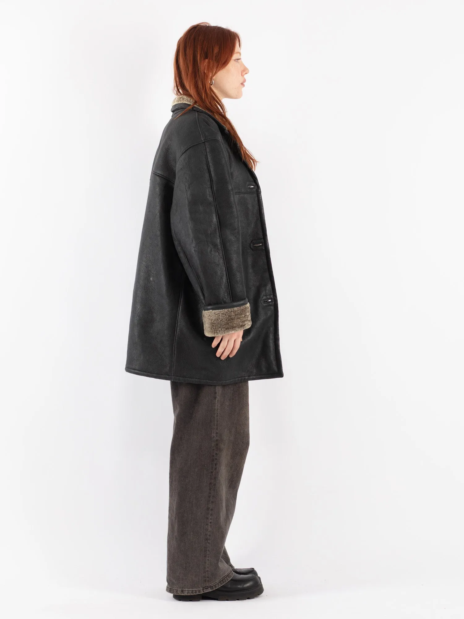 Vintage 90's Women Oversized Sheepskin Coat in Black