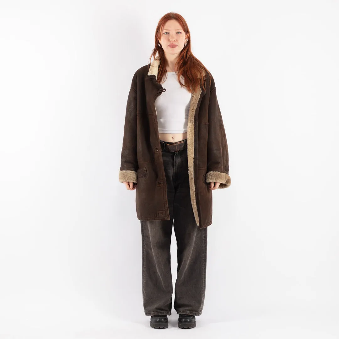 Vintage 90's Women Oversized Sheepskin Coat in Brown