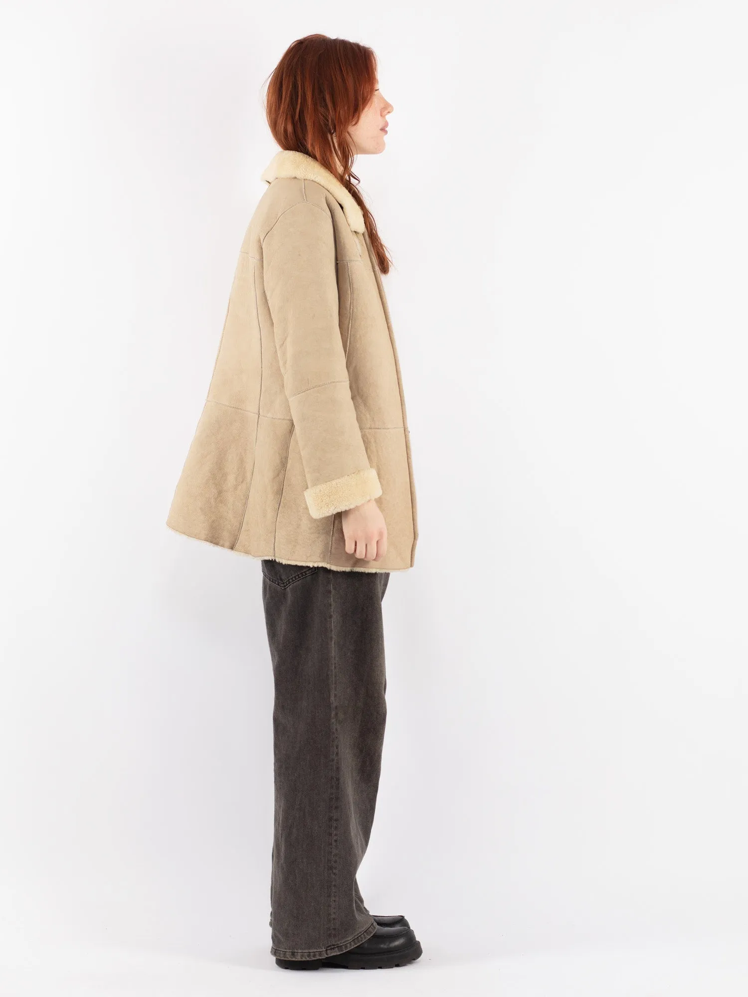 Vintage 90's Women Sheepskin Coat in Beige