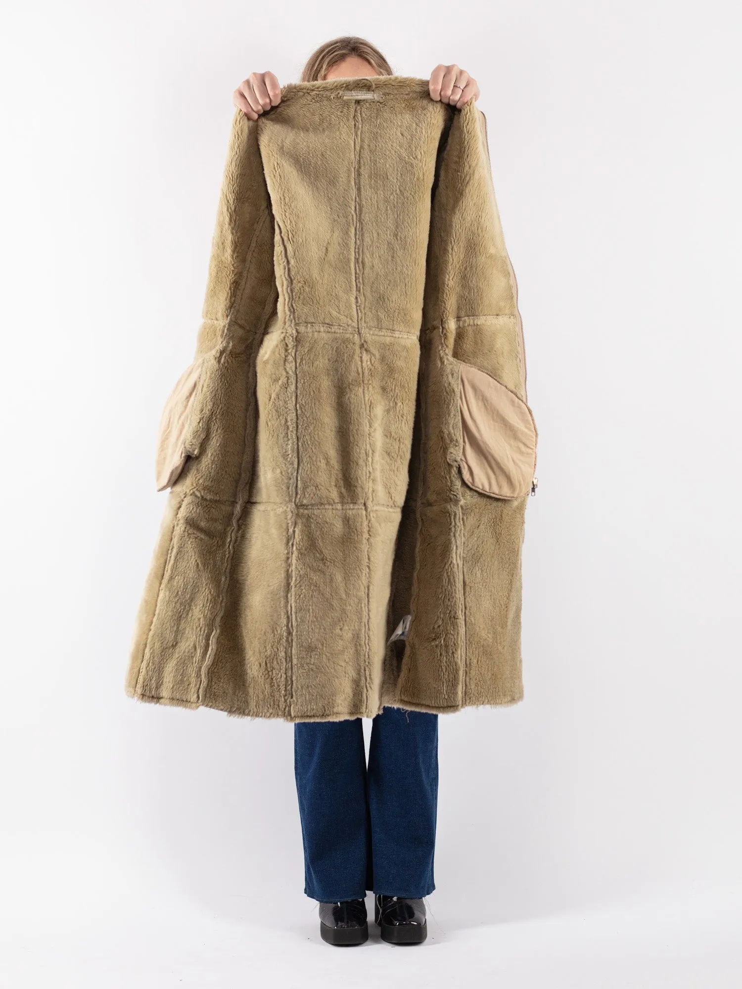 Vintage 90's Women Suede Sherpa Coat in Beige