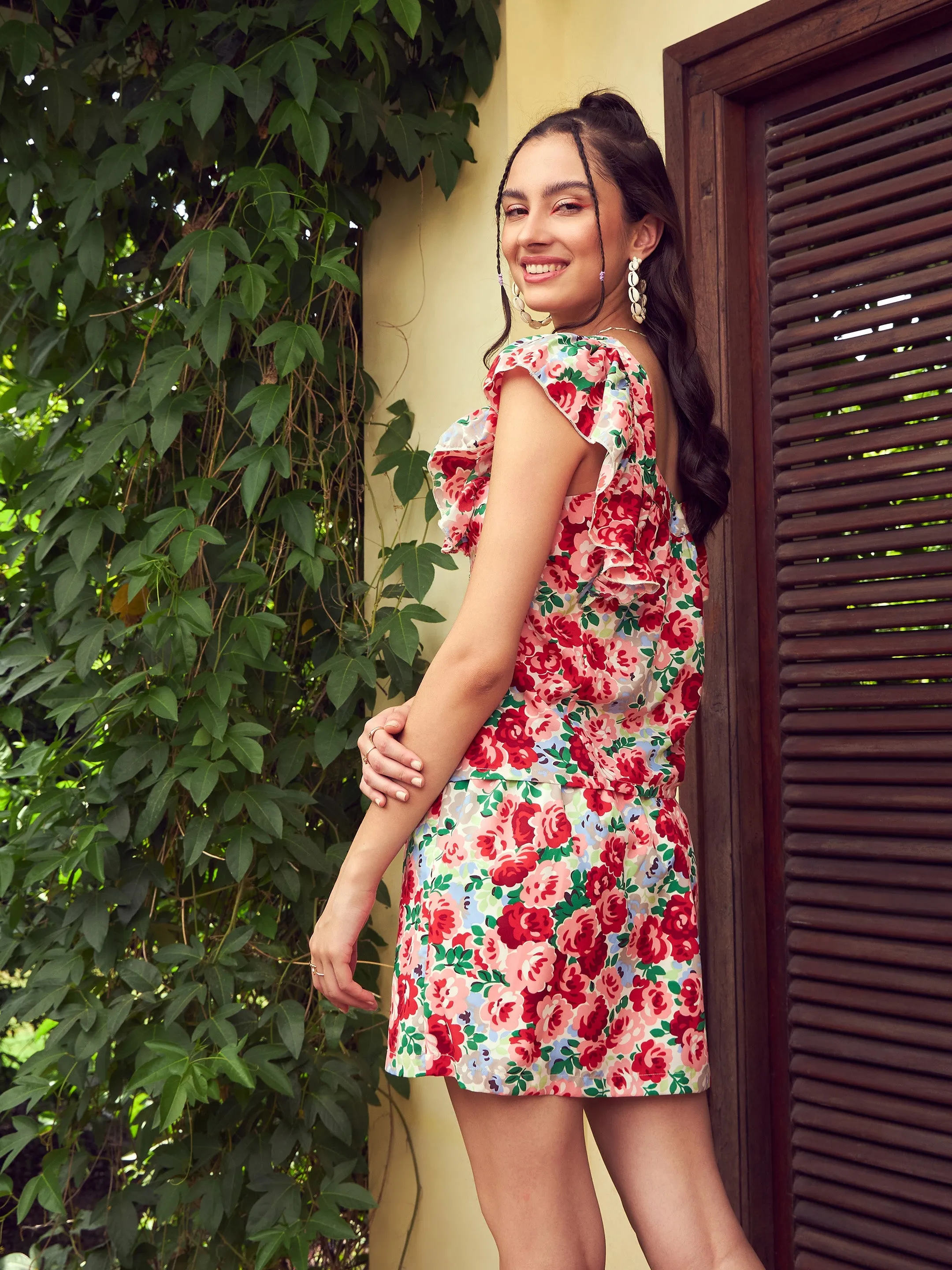 Women Red Floral Sweetheart Neck Top With Mini Skirt