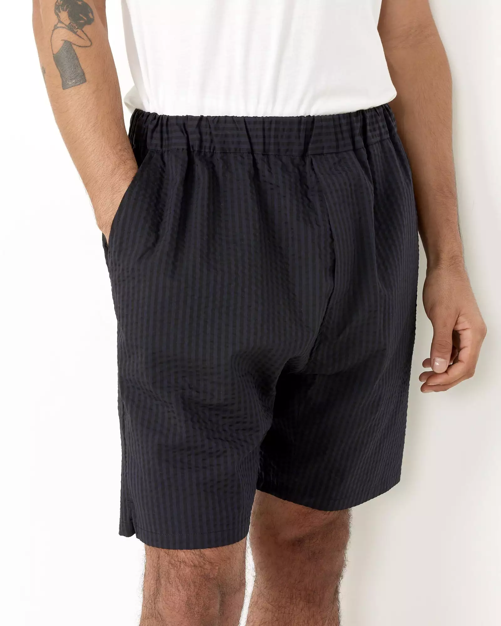 Yoyogi Short Striped Seersucker in Navy/Black